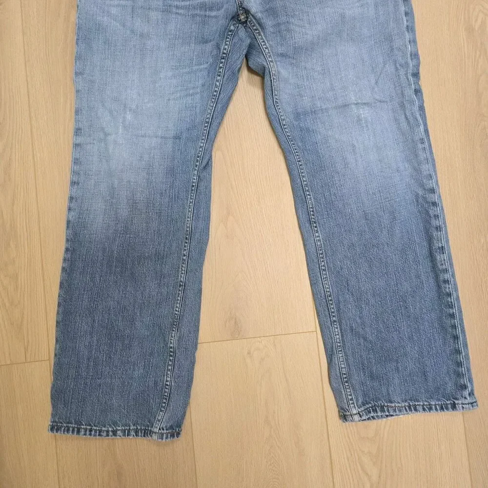 Levi's 559 Relaxed Straight Fit Jeans sz 38x32 Medium Wash Denim 100% Cotton